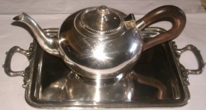 cafetiera,ceainic placat cu argint maner lemn