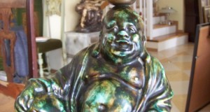 lampa-veioza Buddha pe suport lemn 40 cm