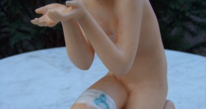 statueta antica - nud- portelan h  20 cm