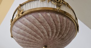 de exceptie lustra  pendul lux   Lucien Gau bronz d ore-pate de vere h 60,diam 31 cm