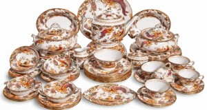 serviciu de masa lux  portelan Royal Crown Derby -Olde Awesbury47 piese