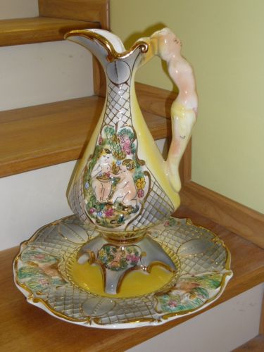 Platou si carafa ceramica  Capodimonte
