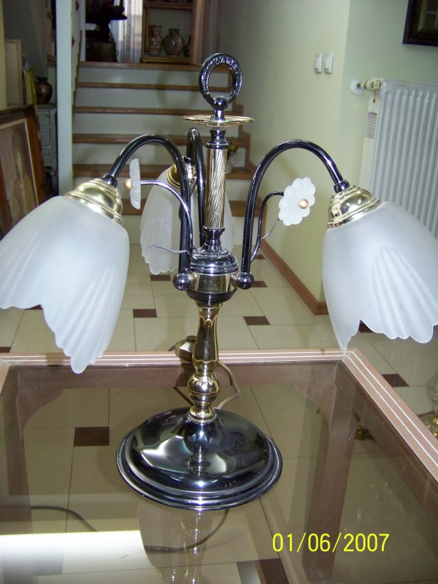 lampa cu trei brate -47 cm inaltime diametru 45 cm