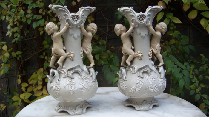 2 vaze antice Villeroy Boch  Mettlach  sec XIX ceramica