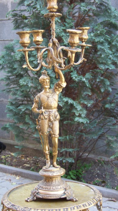 sfesnic statueta bronz cu masuta piedestal bronz antice