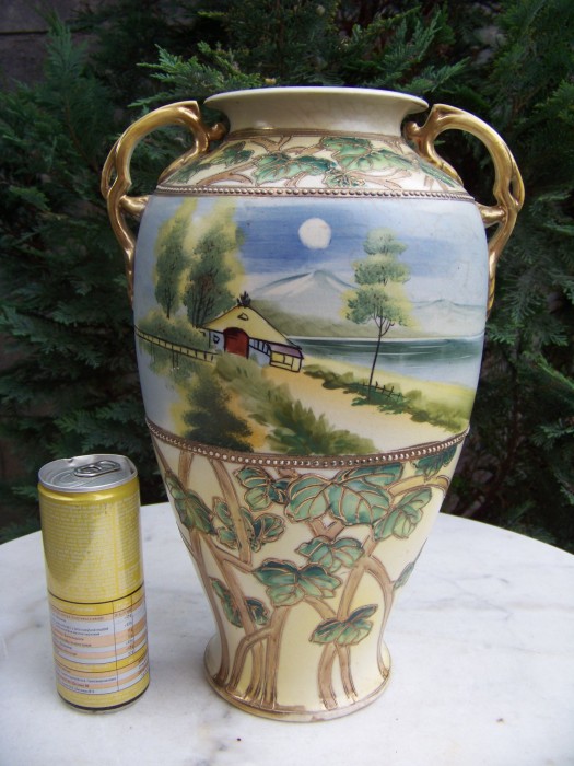 vaza ceramica Japonia pictata integral manual  33 cm
