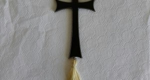 Cruce de piept din bronz