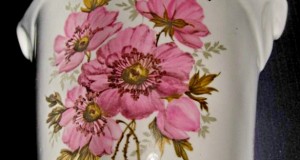 3015-Jardiniera Portelan Bruxeles cu flori de camp.