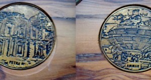 B157-I-Caseta moneda rege si plachete orase antice bronz si lemn nobil