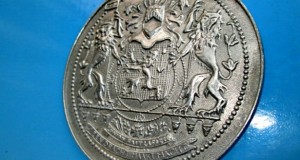 5152-Medalia Edmund Leburton Belgia in metal alb. Politician.