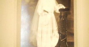5633-Tanara in rochie Mireasa-Foto Kabinet 1900 G. Rentmeesters