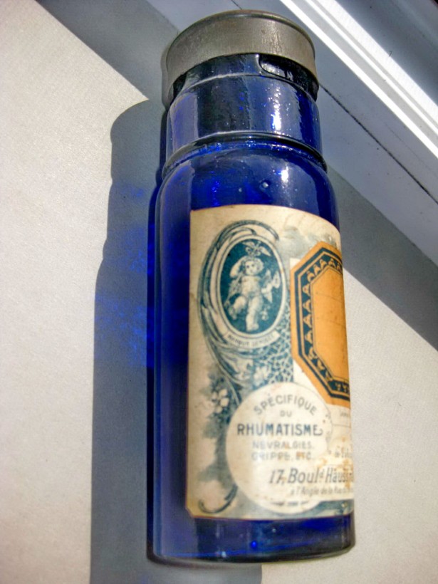 B332-I-Sticla Farmacie veche albastra cobalt Aspirin 10 Vicario 1900.