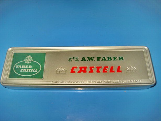 5937d-AW Faber Castel nr.4. Set cutie vintage metal cu creioane.