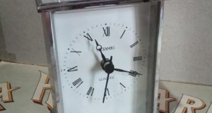 ceas de călătorie METAMEC, made in UK, carcasă
