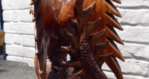 Set de 2 dragoni din lemn masiv de suar de dimensiuni mari
