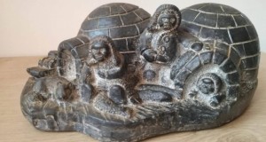 Sculptura roca steatit Eschimosi si igluuri din Canada