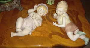 2 figurine portelan biscuit  l 22 cm