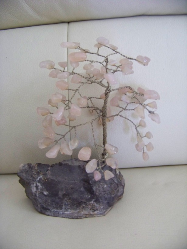 bonsai-pomisor cu 74 cristale cuart roz