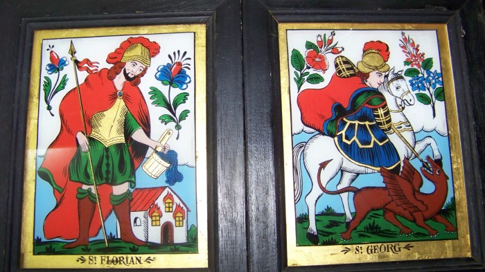 2 tablouri pictura pe sticla,tema religioasa 26-20 cm buc