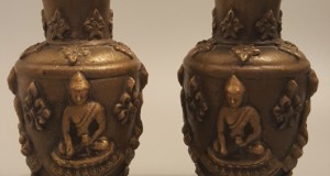 Pereche de vaze vintage din bronz, H 15 cm, 700 gr buc
