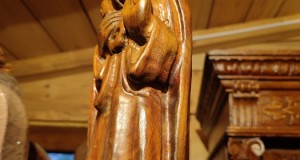 Statueta sculptata catolica Ev mediu
