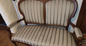 Sofa baroc sculptata retapitat antic