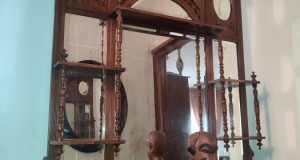 Cuier cu oglinda ArtDeco Sf. sec al XIX lea Flandra