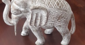 Statueta elefant indian lemn