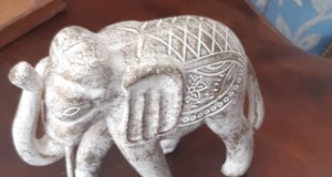 Statueta elefant indian lemn