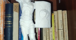 Statueta clasica marmura