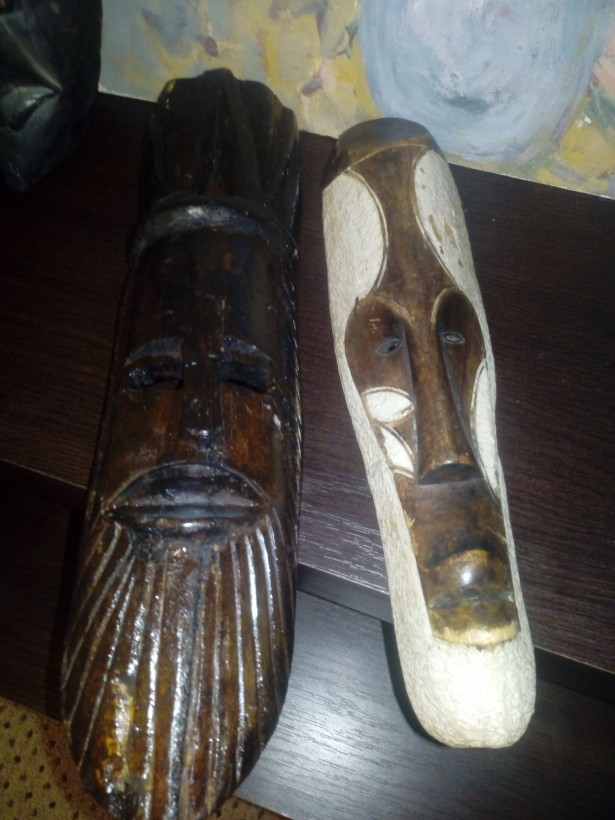 Set 2 statui africane lemn