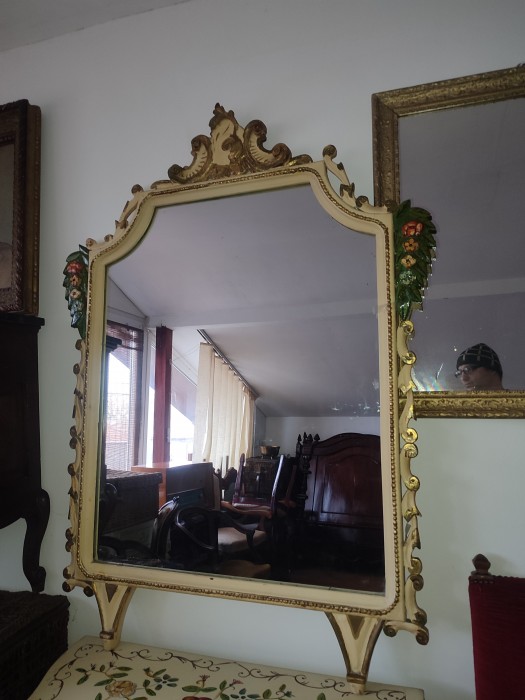 Masa toaleta venețiană cu oglinda