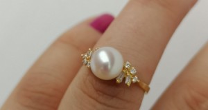 Set aur 20k cu perle naturale și diamante
