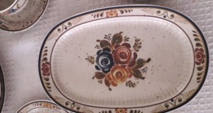 RUSTIC SI FRUMOS SERVICIU DE MASA PENTRU   14 PERSOANE