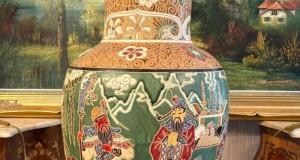Vază impresionantă de dimensiuni mari,