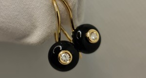 Cercei aur 18k cu diamante și onix natural handmade