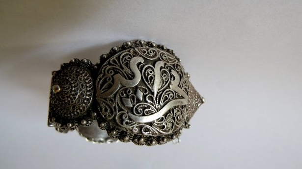 Veche bratara persana  argint. secolul XIX