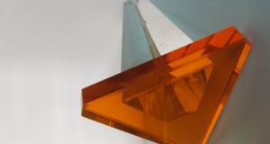 Obiect din cristal de Murano, reprezentand un turn de televiziune din Germania. Obiectul are inaltim