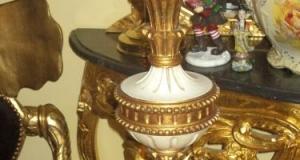 Superba veioza,lampadar de dimensiuni impresionante in stilul francez din lemn foitat si abajur din