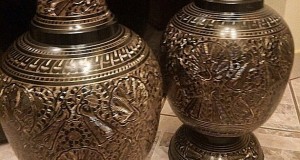 Spectaculoase vaze pereche din bronz masiv de dimensiuni mari