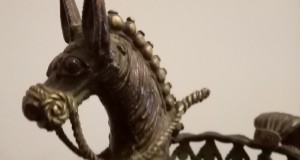 Centru de masa  antic India din bronz masiv