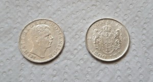 Doua monede de 200 lei 1942, argint, circulate