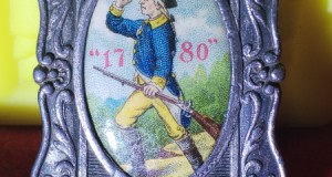Pandantiv pentru lanț de ceas, James E. Pepper Whiskey, colecția 1780
