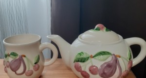 Jardiniera YTTERKRUKA si ceainic+ cana stil Barbotine