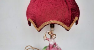 lampa veioza veche cu abajur textil