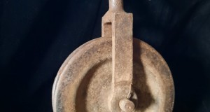 scripete industrial masiv, piesă de feronerie robustă