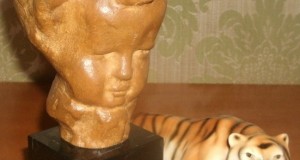 tigru portelan Royal si  sculptura bust  teracota