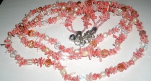 colier trei siraguri coral natural Angel Sky,perle si cristale