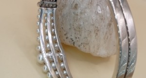 BRATARA VECHE AUR CU PERLE  SI DIAMANTE