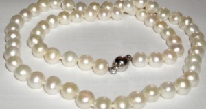colier perle albe naturale